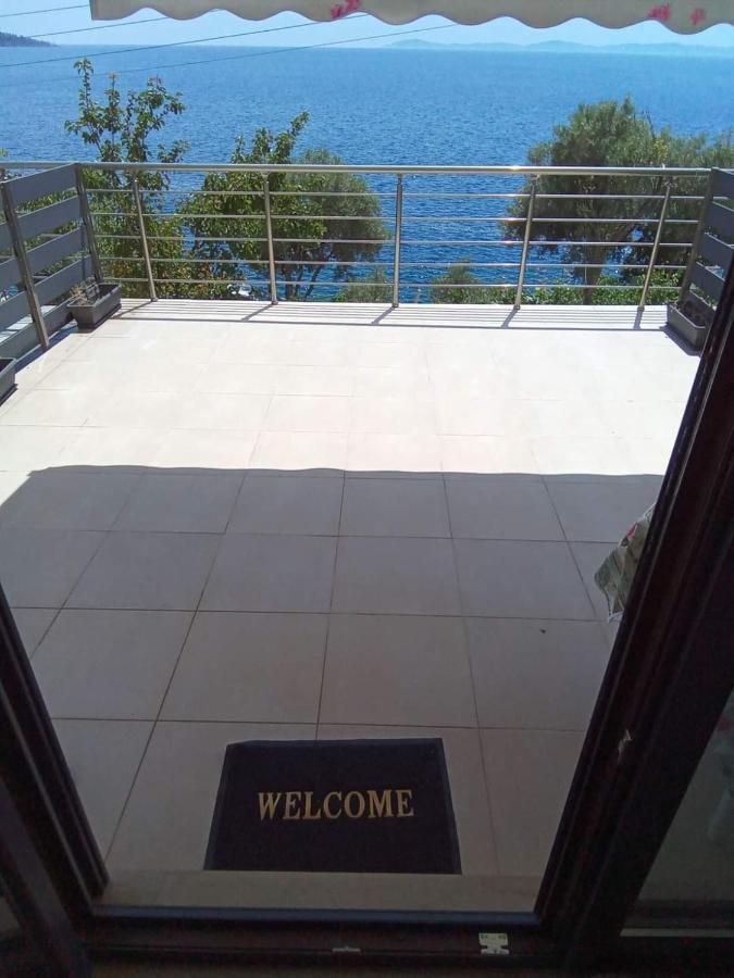 Villa Ζωη Στο Κυμα- Life On The Wave Neos Marmaras Exterior foto