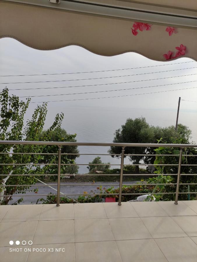Villa Ζωη Στο Κυμα- Life On The Wave Neos Marmaras Exterior foto